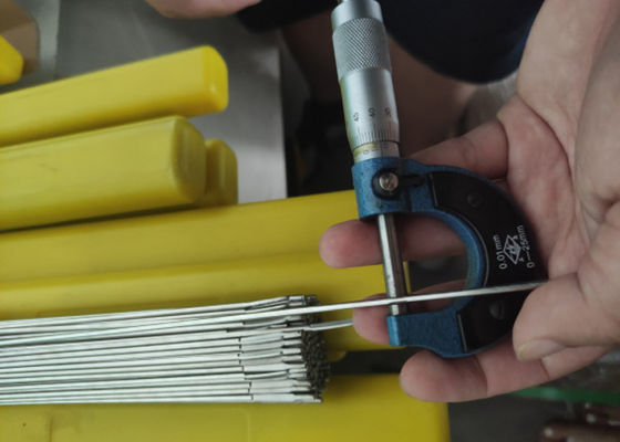 Giá tốt Dây hàn Niken ERNiCrMo-4 Chịu ăn mòn Điểm nóng chảy 1250°C Chứng nhận ISO 9001 Dùng để hàn hợp kim C276 trực tuyến